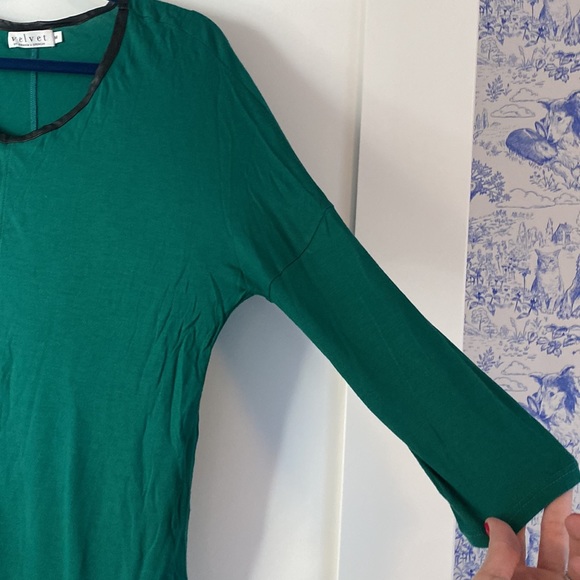 Forest green shirt with 3/4 length sleeve and leather trim on neckline - Picture 3 of 3